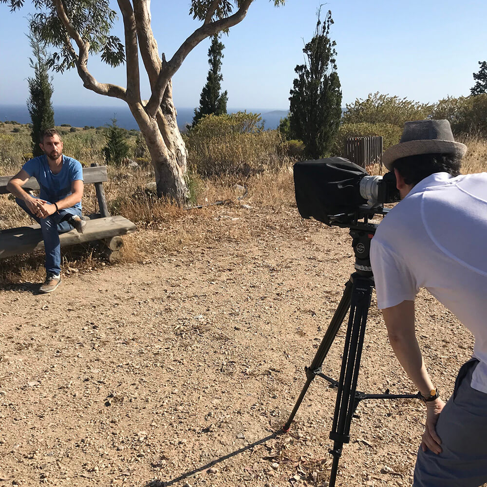 Behind the scenes photo 2