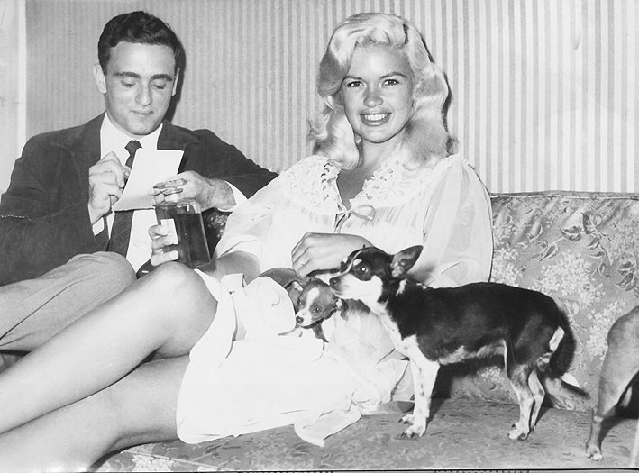 Interviewing Jayne Mansfield