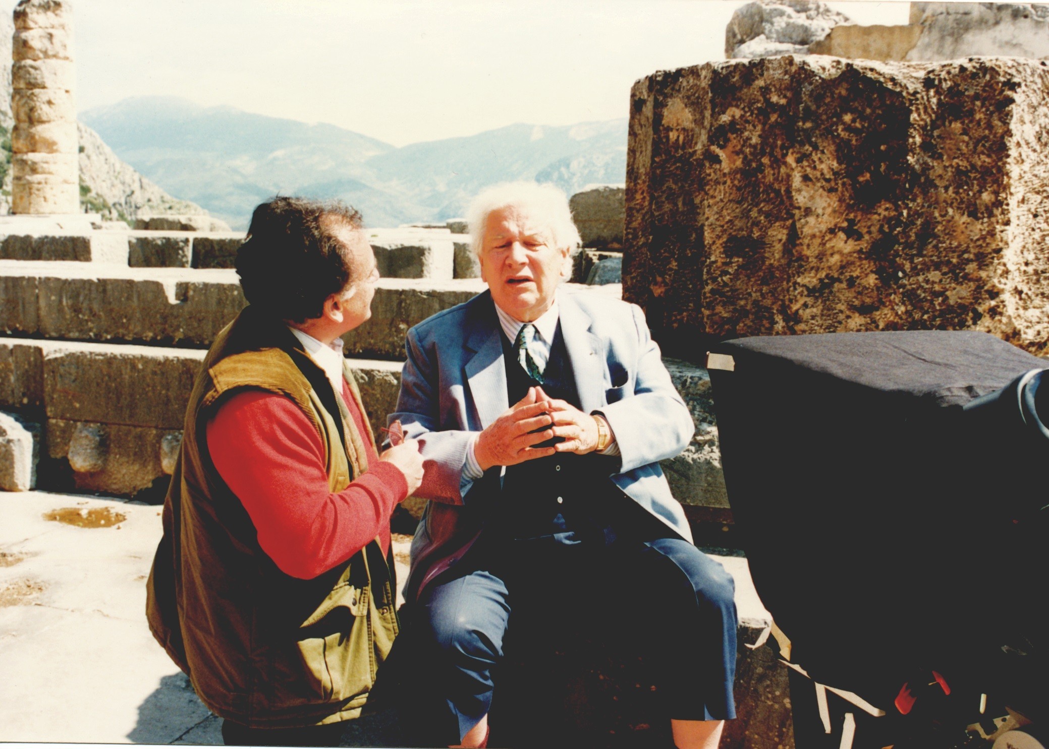 George Petritsis with Sir Peter Ustinov during the filming