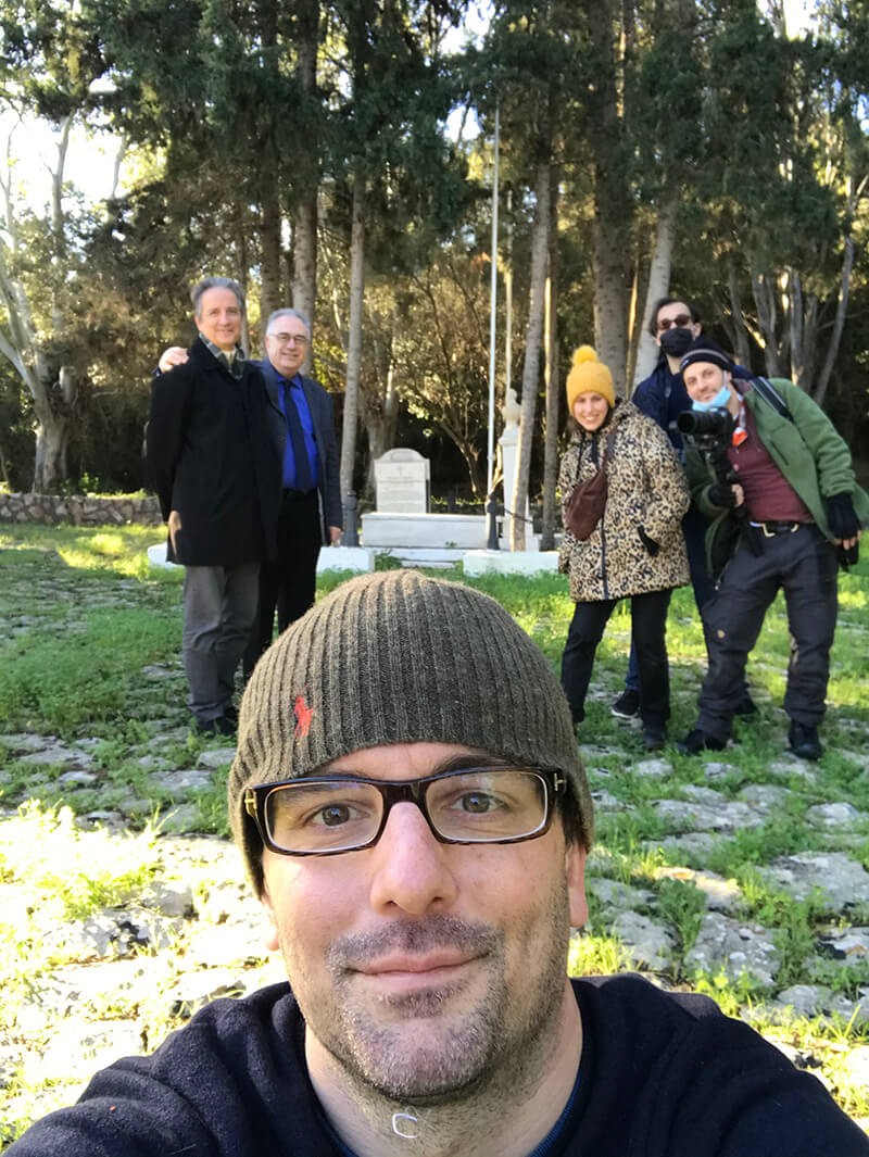 Filming in Sfaktiria - Selfie with the crew